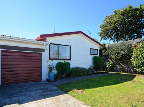 2/102 Elliot Street, Howick