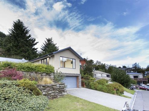 11 Wye Place, Fernhill/Sunshine Bay