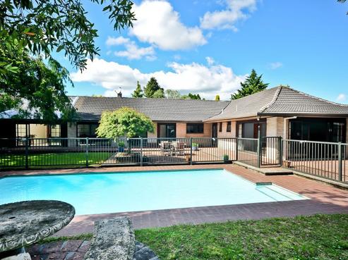 8 Baxter Place, Leamington