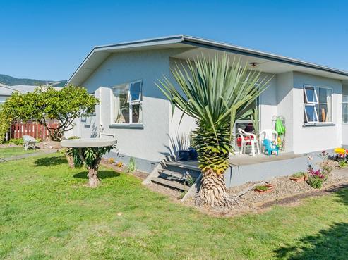 23 Kipling Crescent, Stoke