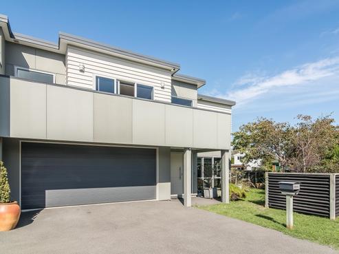 76 Ocean Road, Paraparaumu Beach