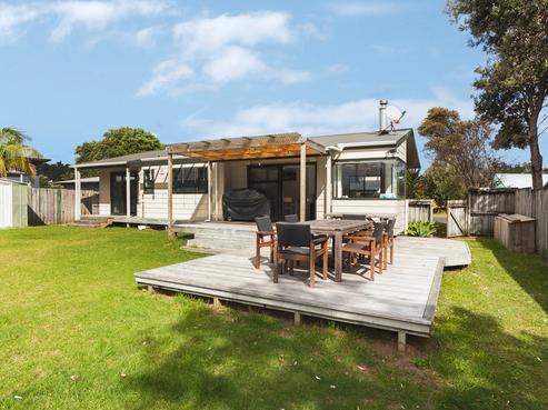 151 Waimaire Avenue, Matarangi