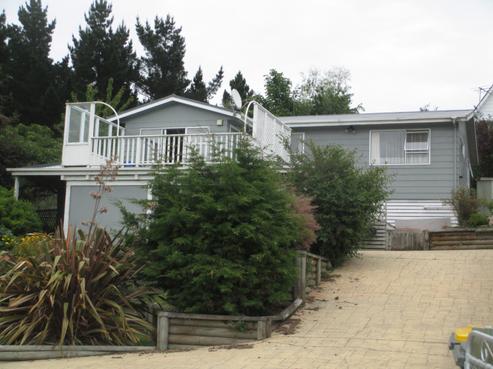 36 Golfers Drive, Balclutha