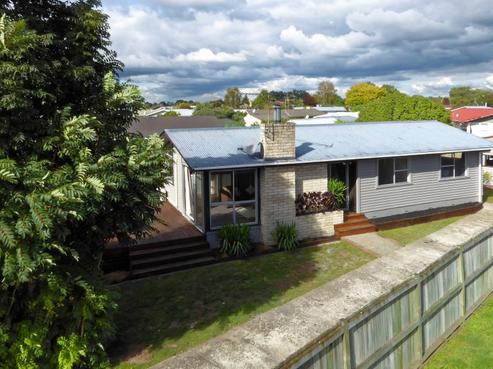 15 Susan Place, Deanwell
