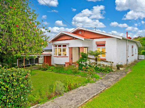 14 Lake Road, Devonport