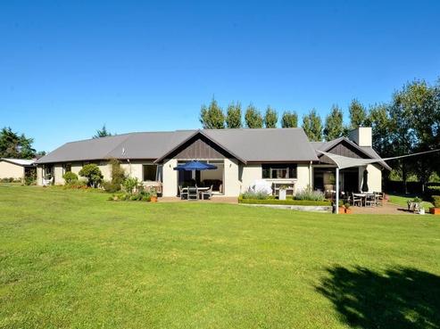 212 Oraha Road, Kumeu