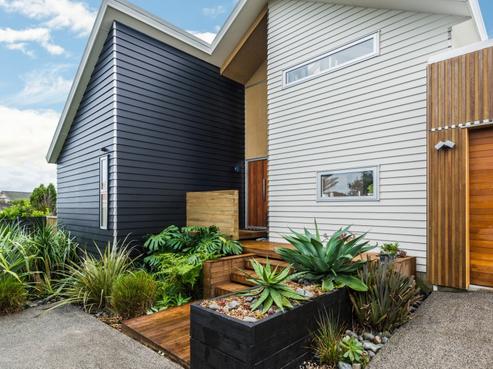 22 Clinker Street, Three Kings
