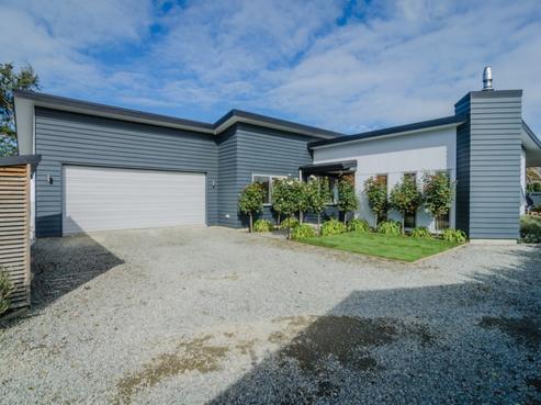 27A Davie Street, Temuka