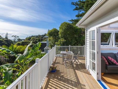 65 Hill Road, Palm Beach
