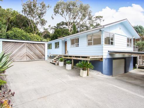 34 Lemnos Place, Titirangi