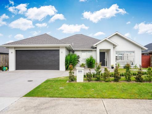 15 Lombardia Way, Karaka