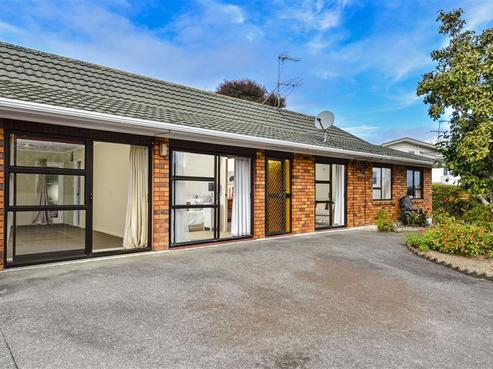 2/272 Glenvar Road, Torbay