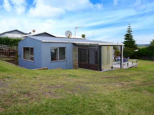 34 Pukehina Parade, Pukehina