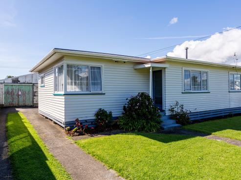 26 Paritutu Road, Spotswood