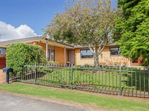 8A Lochend Place, Highland Park