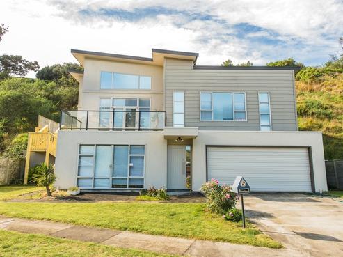 8 Sandy Lane, Otamatea