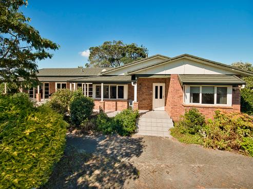 967 Awhitu Road, Pollok