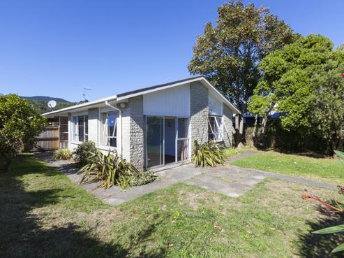 11 Rimu Road, Raumati Beach