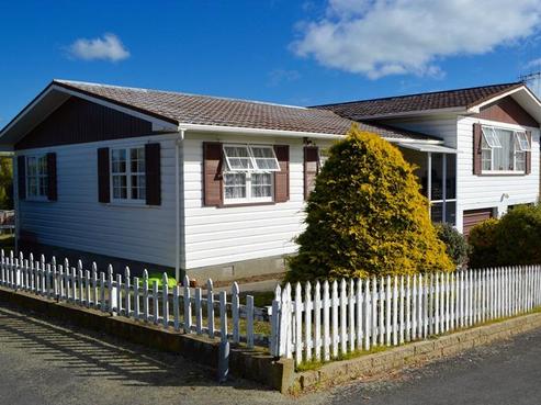 63 Lupin Road, Otaki
