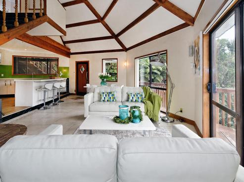 201 Shaw Road, Titirangi