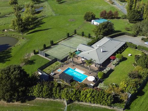 233 Craggy Range Road, Havelock North