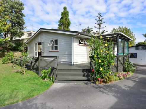 18 Raphael Place, West Harbour