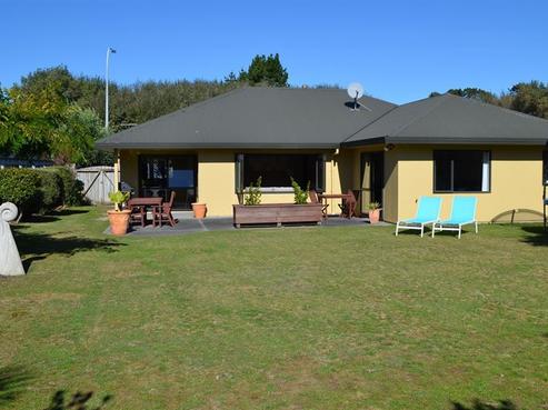 97 Weggery Drive, Waikanae Beach