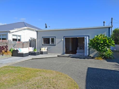 12 Oriental Street, Petone