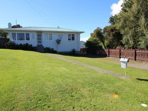 8 Milne Road, Mangakakahi