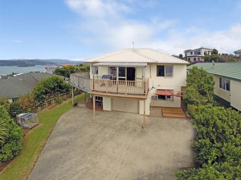 143 Centennial Drive, Whitianga