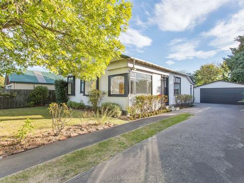 11 Cleveland Street, Edgeware