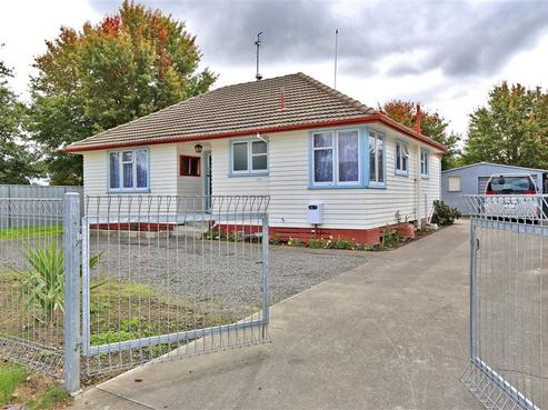 1202 Cunningham Crescent, Mayfair