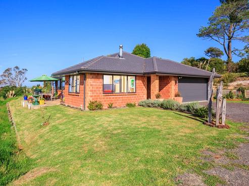 8 Gulf Harbour Drive, Gulf Harbour
