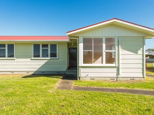 30 Gibbons Crescent, Castlecliff