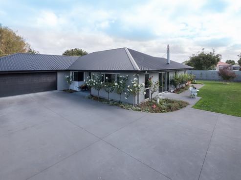 11 Disraeli Street, Hawera