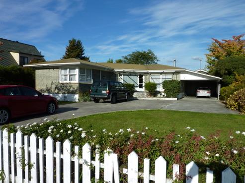 18 Willow Avenue, Hannahs Bay