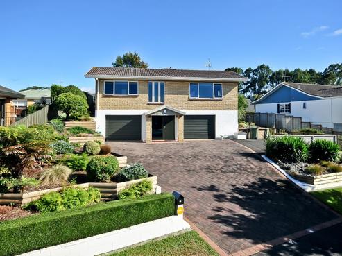 56 Sunnyhills Avenue, Glenview