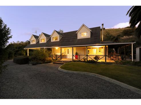140 Lord Rutherford Road South, Brightwater