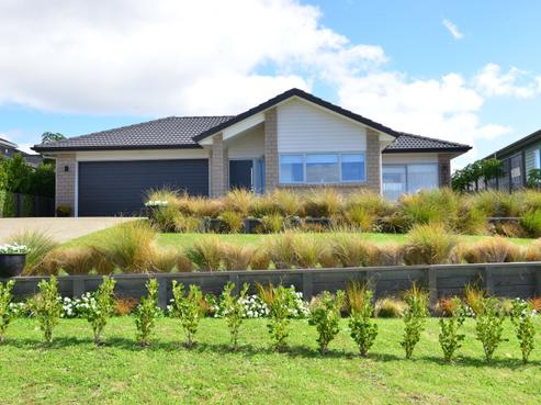 14 Seaview Crescent, Hatfields Beach