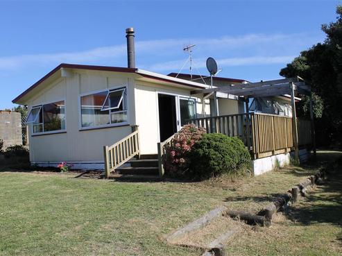 58 Toi Street, Otaki Beach