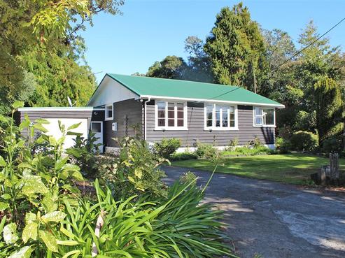 36 Old South Road, Okato