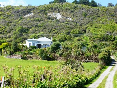 286 North Beach Road, Cobden