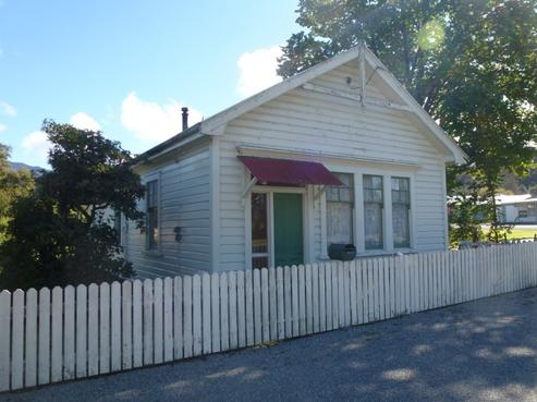 31 Hart Street, Blackball