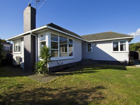 23 Athlone Crescent, Boulcott