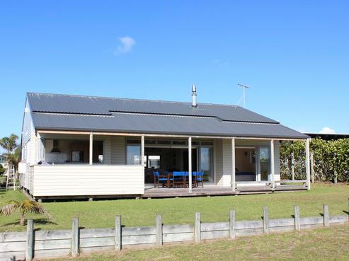 113 Ocean Close, Matarangi