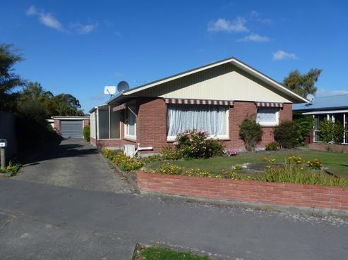 38 Russell Avenue, Allenton