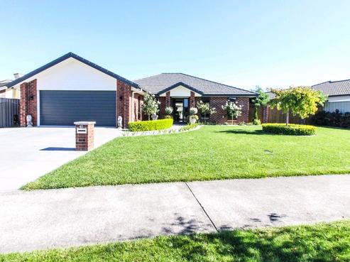 40 Northwood Avenue, Mahora