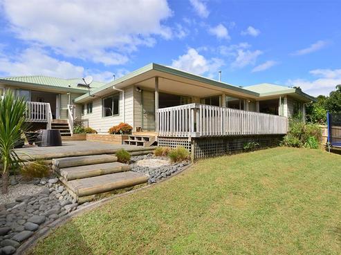 4 Sandpiper Grove, Unsworth Heights
