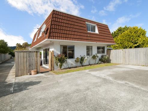 2/8A Wainui Road, Waiwhetu