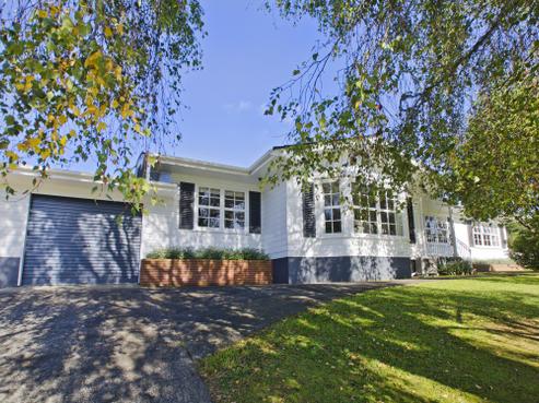 28 Crawford Crescent, Kamo